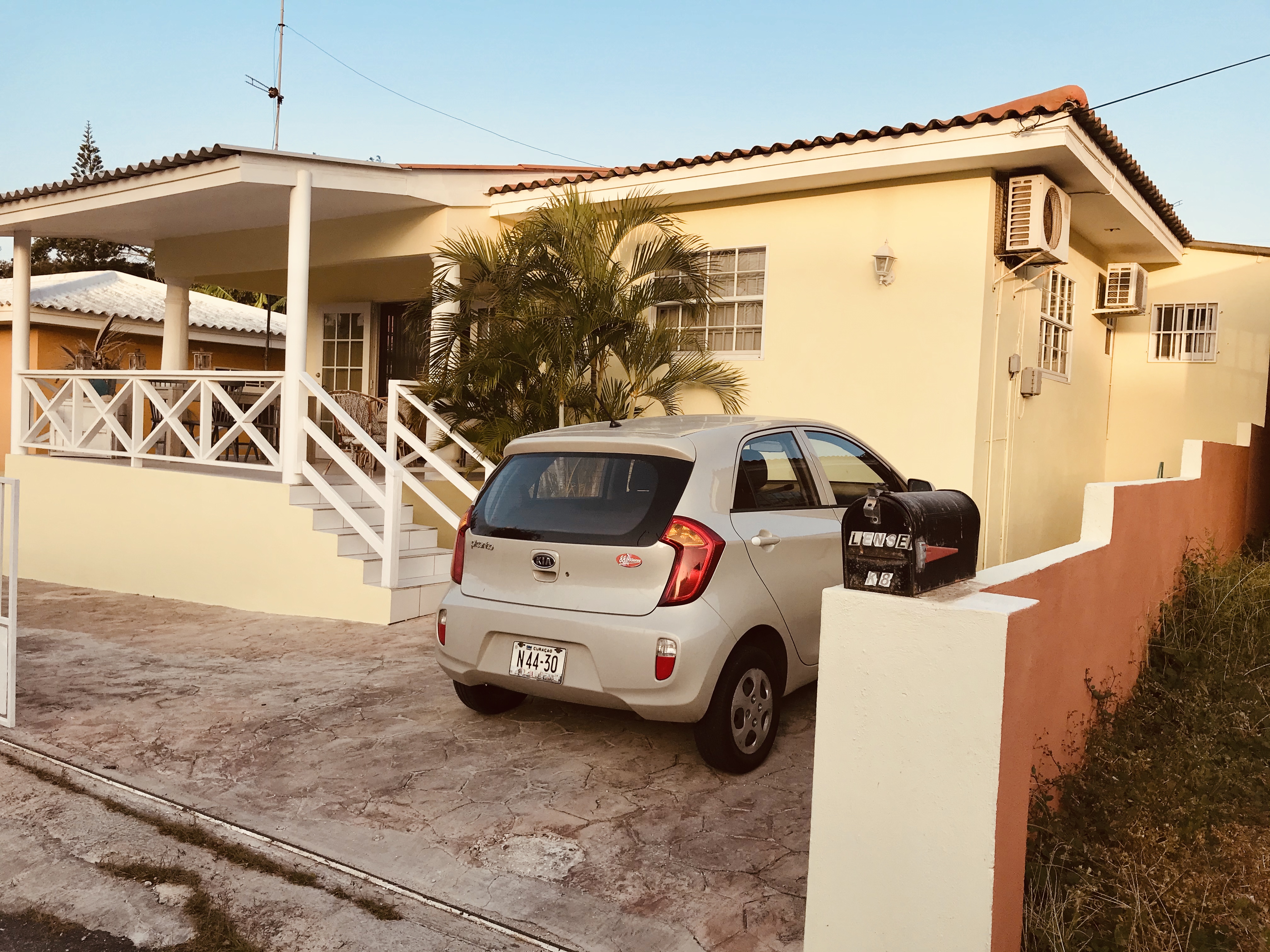 Exterior Frontal